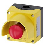 Купить 3SU1801-0NB00-2AC2 (3SU18010NB002AC2, 3SU18O1-ONBOO-2AC2, 3SU18O1ONBOO2AC2) ПОСТ УПРАВЛЕНИЯ, 22MM, С КРУГЛЫМ ВЫРЕЗОМ, МАТЕРИАЛ КОРПУСА - ПЛАСТИК, КРЫШКА КОРПУСА - ЖЁЛТАЯ, С ЗАЩИТНЫМ КОЗЫРЬКОМ, 1 ТОЧКА УПРАВЛЕНИЯ, ПЛАСТИК, A=АВАРИЙНАЯ ГРИБОВИДНАЯ КНОКА, КРАСНАЯ, 40MM, ДЕБЛОКИРОВКА ПОВОРОТОМ, 1НЗ, 1НЗ, ВИНТОВЫЕ КЛЕММЫ, МОНТАЖ КОНТАКТНЫХ МОДУЛЕЙ - НА ОСНОВАНИИ КОРПУСА, TOP AND BOTTOM 1 X M20 EACH
