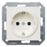 Купить 5UB1518-0KK (5UB15180KK, 5UB1518-OKK, 5UB1518OKK) DELTA I-SYSTEM ТИТАНОВО-БЕЛЫЙ РОЗЕТКА SCHUKO 10A DC/16A AC 250В C ЗАЩИТНЫМ КОНТАКТОМ C ЗАЩИТНЫМИ ШТОРКАМИ C БЕЗРЕЗЬБОВЫМИ КОНТАКТНЫМИ ЗАЖИМАМИ  ЭЛ.-МЕХ.ЧАСТЬ БЕЗ ЛАПОК