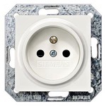 Купить 5UB1918 DELTA I-SYSTEM ТИТАНОВО-БЕЛЫЙ РОЗЕТКА SCHUKO 10A DC/16А AC 250В С ЗАЩИТНЫМ КОНТАКТОМ И ЗАЩИТНЫМИ ШТОРКАМИ ЭЛ.-МЕХ. ЧАСТЬ